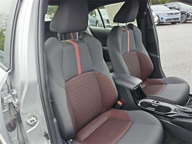 Photo of 2023 Classic Silver Metallic Toyota Corolla Hybrid