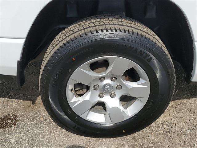 Photo of 2022 Bright White Clearcoat RAM 1500