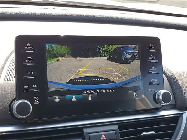 Photo of 2018 Platinum White Pearl Honda Accord