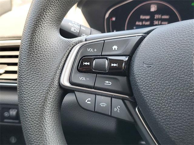 Photo of 2018 Platinum White Pearl Honda Accord