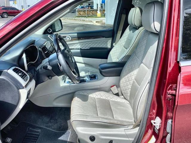 Photo of 2021 Velvet Red Pearlcoat Jeep Grand Cherokee