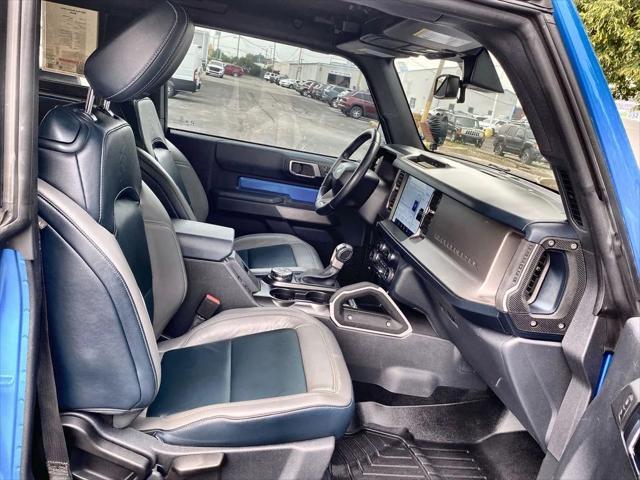 Photo of 2021 Velocity Blue Metallic Ford Bronco