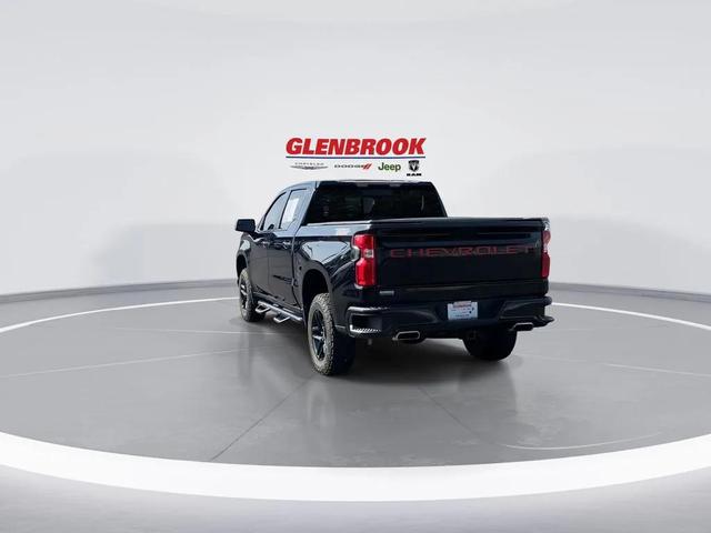 Photo of 2021 Black Chevrolet Silverado 1500