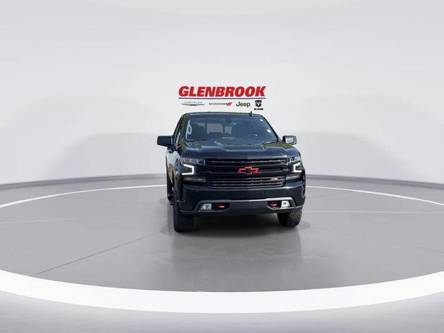Photo of 2021 Black Chevrolet Silverado 1500