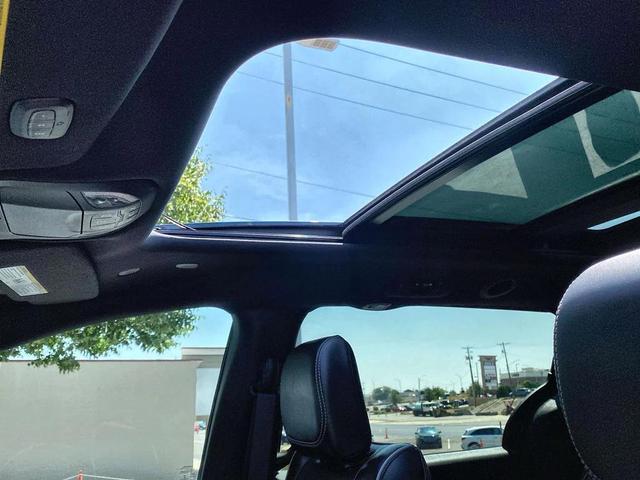 Photo of 2022 Fathom Blue Pearlcoat Chrysler Pacifica Hybrid