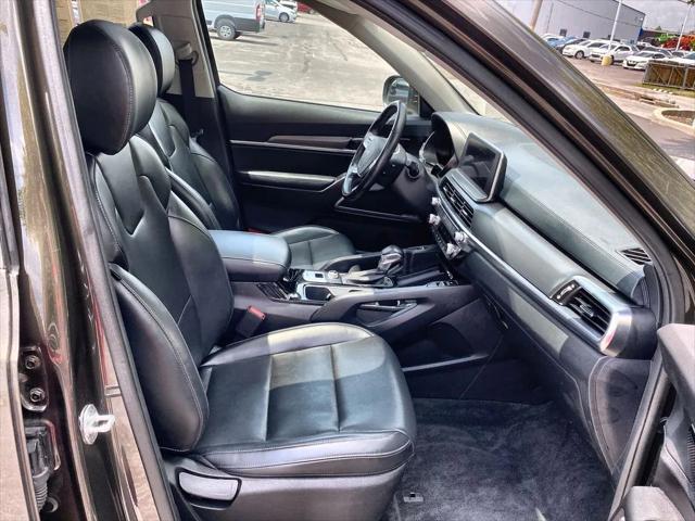 Photo of 2022 Dark Moss Kia Telluride