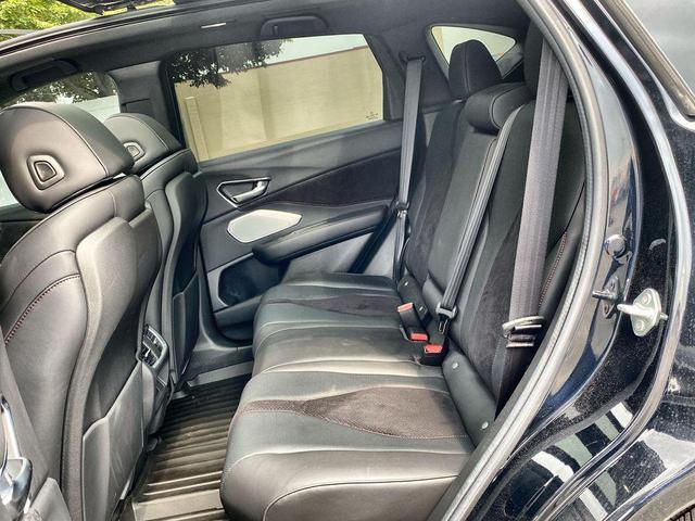 Photo of 2024 Liquid Carbon Metallic [Gray] Acura RDX