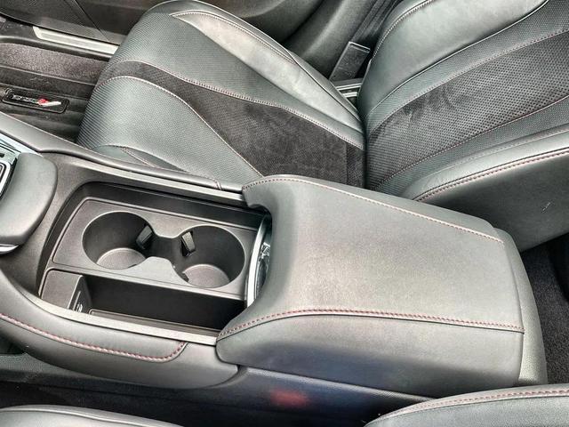 Photo of 2024 Liquid Carbon Metallic [Gray] Acura RDX