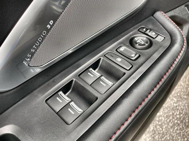 Photo of 2024 Liquid Carbon Metallic [Gray] Acura RDX
