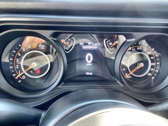Photo of 2025 Bright White Clearcoat Jeep Gladiator