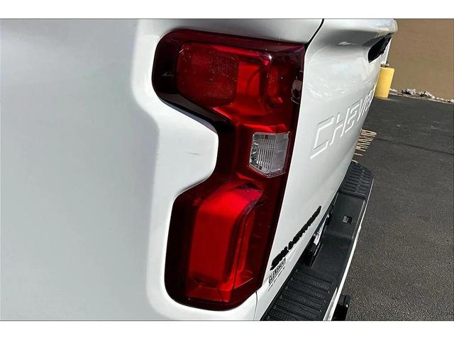 Photo of 2024 Summit White Chevrolet Silverado 2500