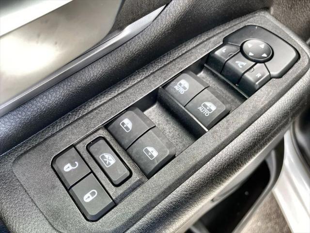 Photo of 2025 Bright White Clearcoat RAM 1500