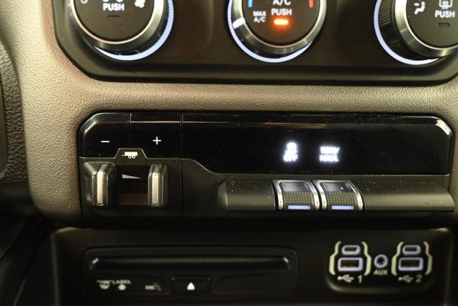 Photo of 2019 Granite Crystal Metallic Clearcoat RAM 1500
