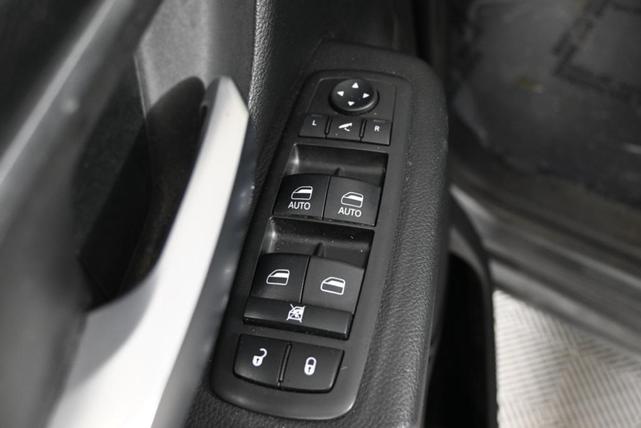 Photo of 2019 Granite Crystal Metallic Clearcoat RAM 1500