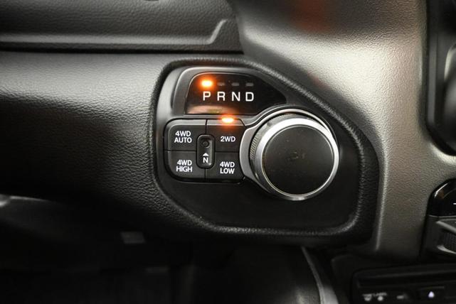 Photo of 2019 Granite Crystal Metallic Clearcoat RAM 1500