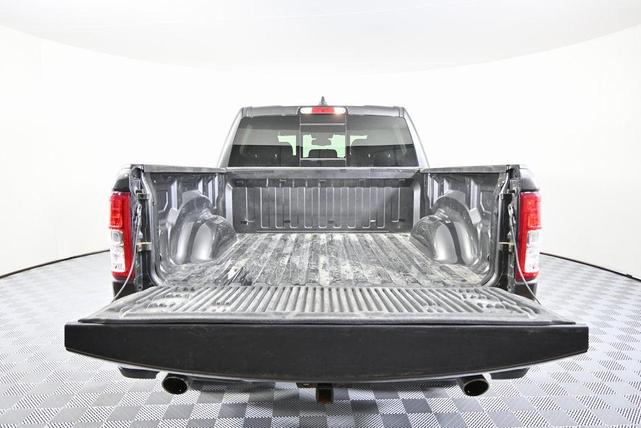 Photo of 2019 Granite Crystal Metallic Clearcoat RAM 1500