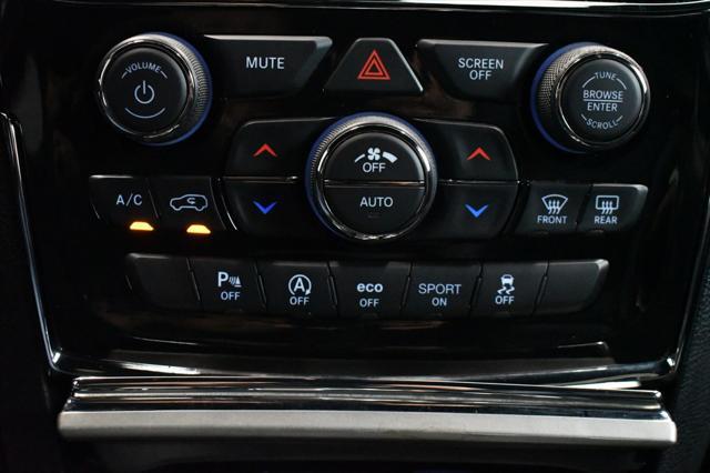 Photo of 2021 Velvet Red Pearlcoat Jeep Grand Cherokee