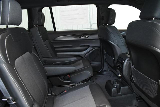 Photo of 2025 Velvet Red Pearlcoat Jeep Grand Cherokee L