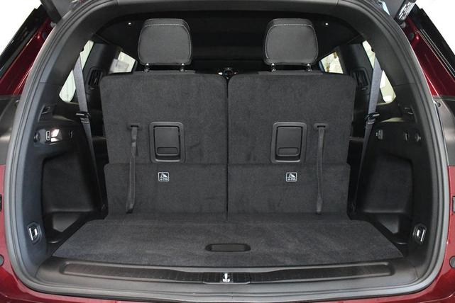 Photo of 2025 Velvet Red Pearlcoat Jeep Grand Cherokee L