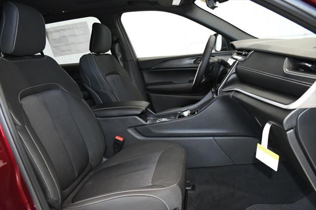Photo of 2025 Velvet Red Pearlcoat Jeep Grand Cherokee L