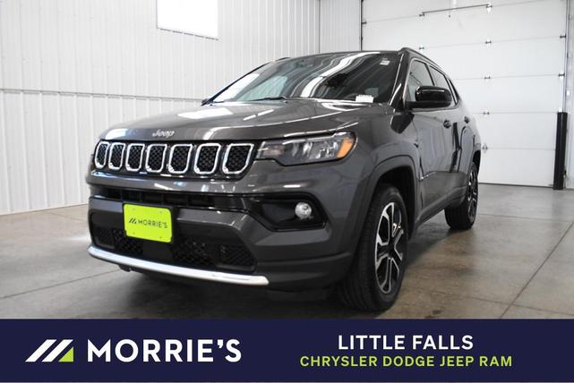 Photo of 2023 Granite Crystal Metallic Clearcoat Jeep Compass