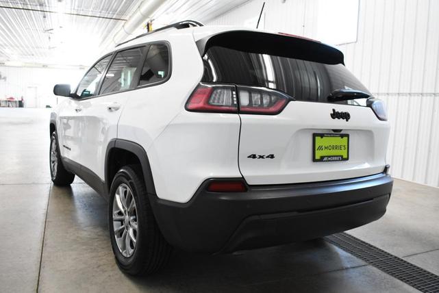 Photo of 2023 Bright White Clearcoat Jeep Cherokee