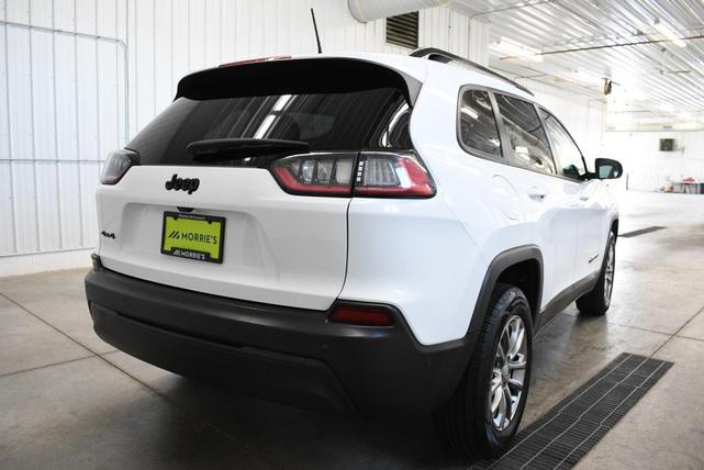 Photo of 2023 Bright White Clearcoat Jeep Cherokee