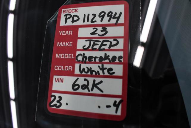 Photo of 2023 Bright White Clearcoat Jeep Cherokee