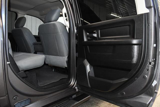 Photo of 2019 Granite Crystal Metallic Clearcoat RAM 1500