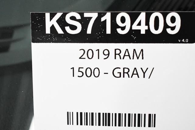 Photo of 2019 Granite Crystal Metallic Clearcoat RAM 1500