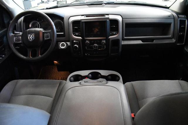 Photo of 2019 Granite Crystal Metallic Clearcoat RAM 1500