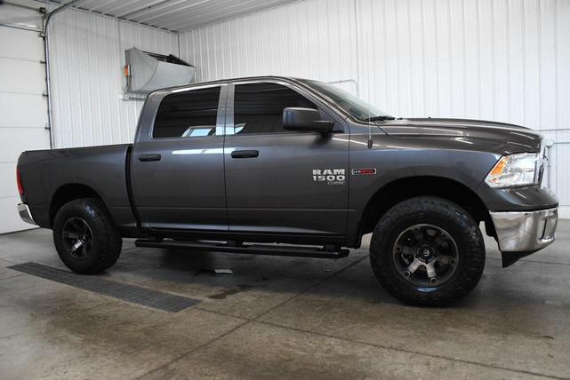 Photo of 2019 Granite Crystal Metallic Clearcoat RAM 1500