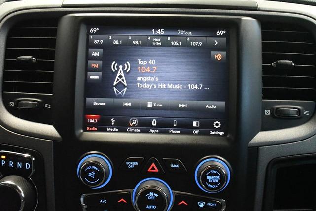 Photo of 2019 Granite Crystal Metallic Clearcoat RAM 1500