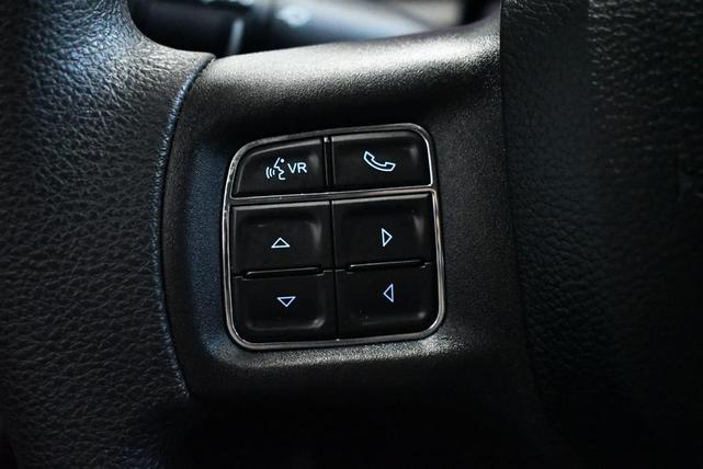 Photo of 2019 Granite Crystal Metallic Clearcoat RAM 1500