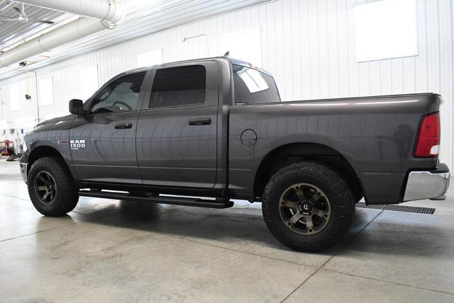 Photo of 2019 Granite Crystal Metallic Clearcoat RAM 1500
