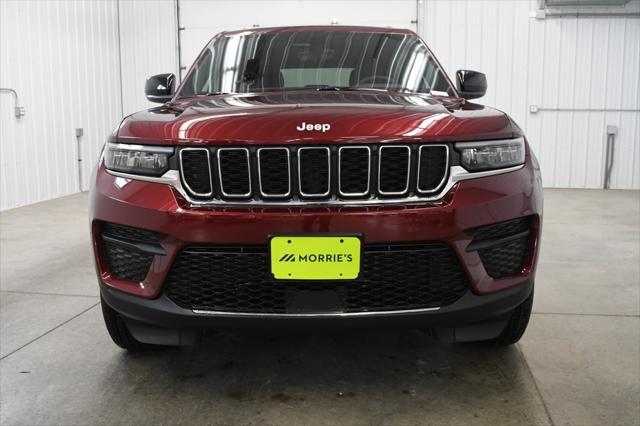 Photo of 2025 Velvet Red Pearlcoat Jeep Grand Cherokee