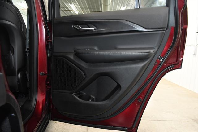 Photo of 2025 Velvet Red Pearlcoat Jeep Grand Cherokee