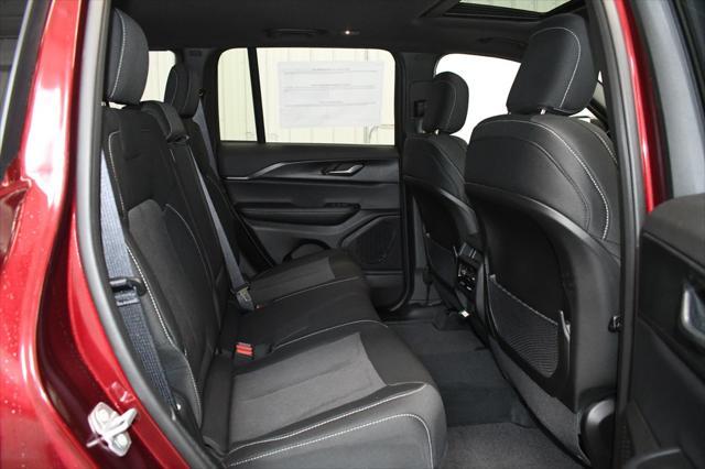Photo of 2025 Velvet Red Pearlcoat Jeep Grand Cherokee
