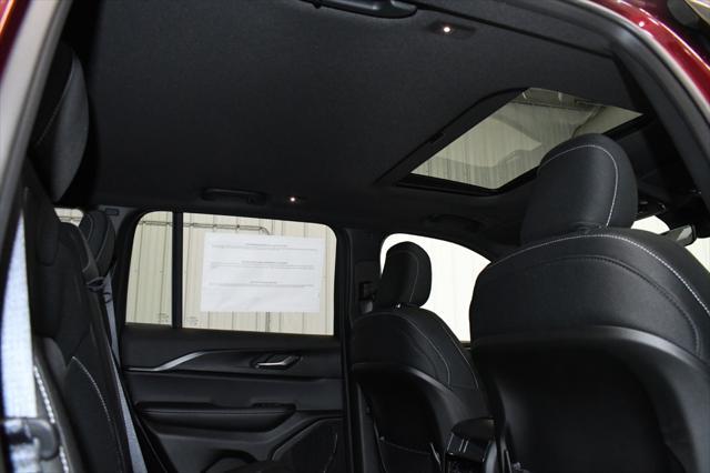 Photo of 2025 Velvet Red Pearlcoat Jeep Grand Cherokee