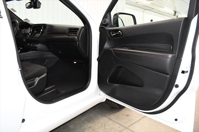 Photo of 2024 White Knuckle Clearcoat Dodge Durango