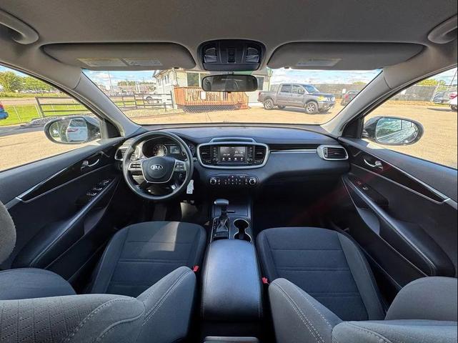Photo of 2019 Everlasting Silver Kia Sorento