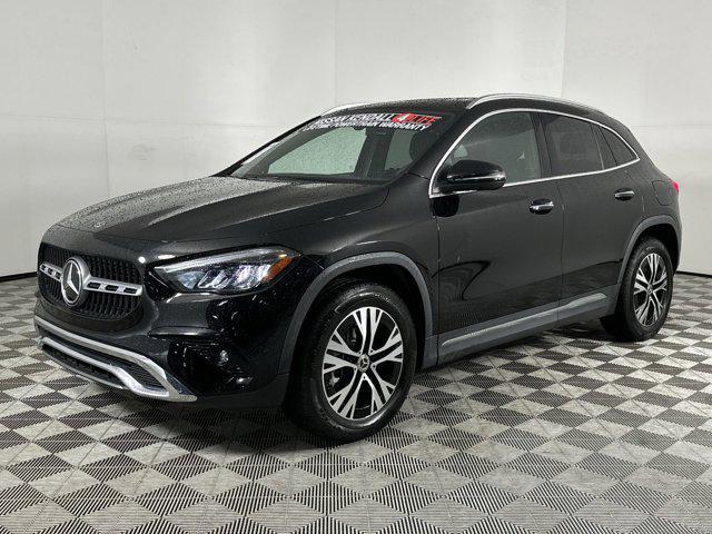 Photo of 2024 Night Black Mercedes-Benz GLA 250