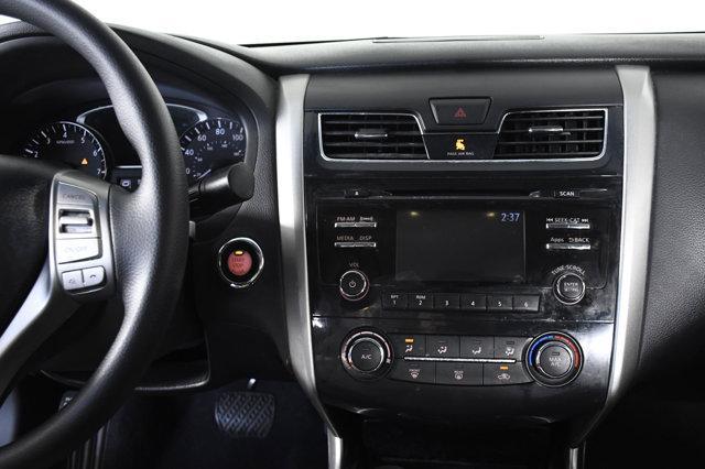 Photo of 2014 Storm Blue Metallic Nissan Altima