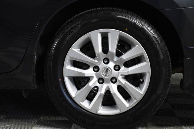 Photo of 2014 Storm Blue Metallic Nissan Altima