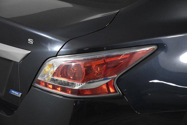 Photo of 2014 Storm Blue Metallic Nissan Altima