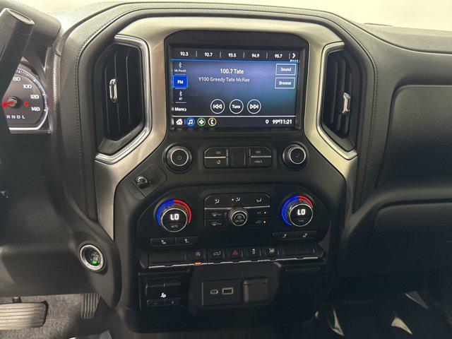Photo of 2019 Black Chevrolet Silverado 1500