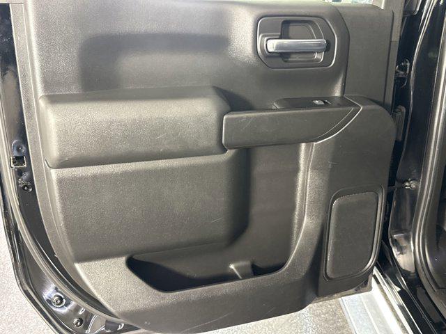 Photo of 2019 Black Chevrolet Silverado 1500