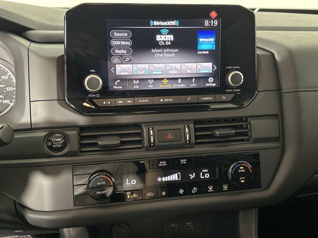 Photo of 2025 Glacier White Nissan Pathfinder