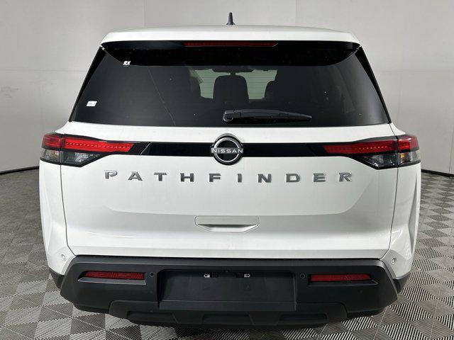 Photo of 2025 Glacier White Nissan Pathfinder