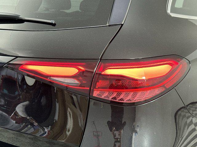 Photo of 2024 Black Mercedes-Benz GLC 300